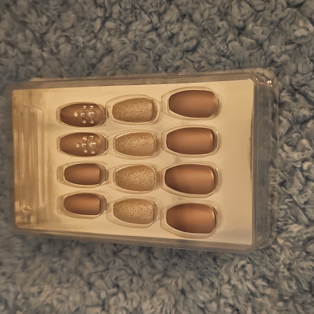Ardell Nail Addict Premium Designer Nails - Picture 2 of 5
